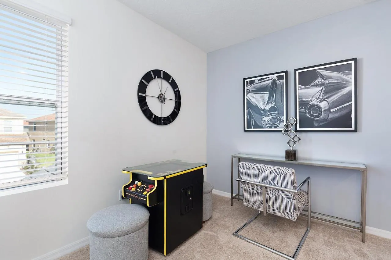 8012 Oak Shadow Court At Solterra Villa Davenport